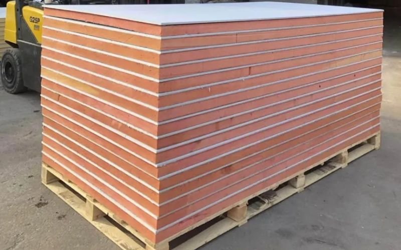 Phenolic Kooltherm Insulation